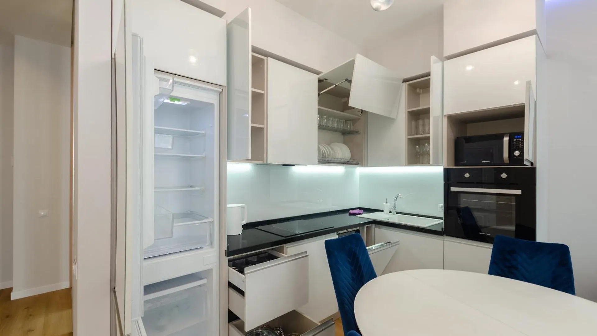 Petrovdom Apartments 10-77 In Rc Tetris Hall, Dilova 1-2 Kiev