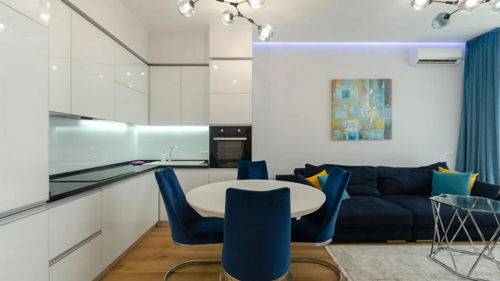 Petrovdom Apartments 10-77 In Rc Tetris Hall, Dilova 1-2 Kiev