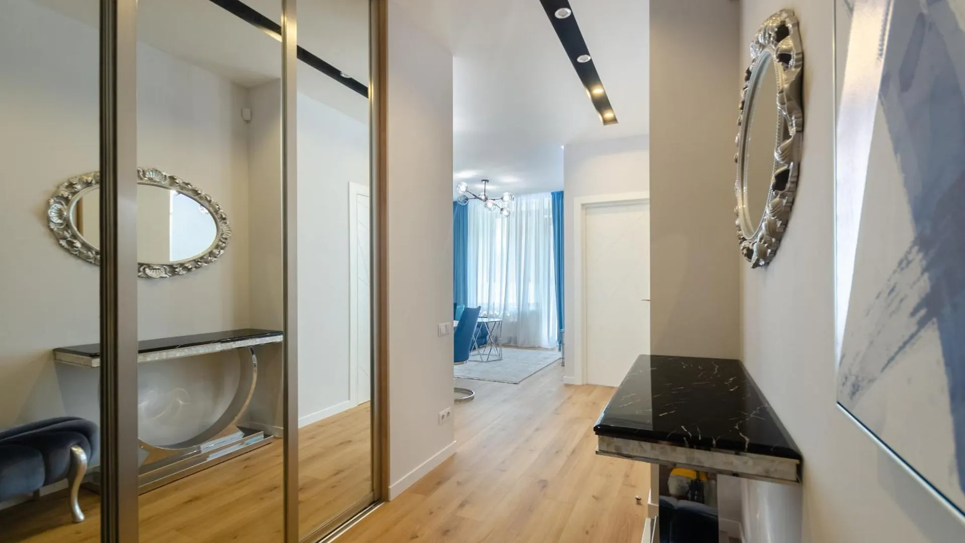 Petrovdom Apartments 10-77 In Rc Tetris Hall, Dilova 1-2 Kiev